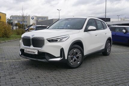 BMW iX1 12.620 km 38.640 € Forchheim 91301