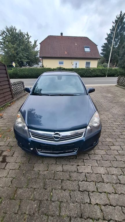 Opel Astra 217.913 km 900 € Igensdorf 91338