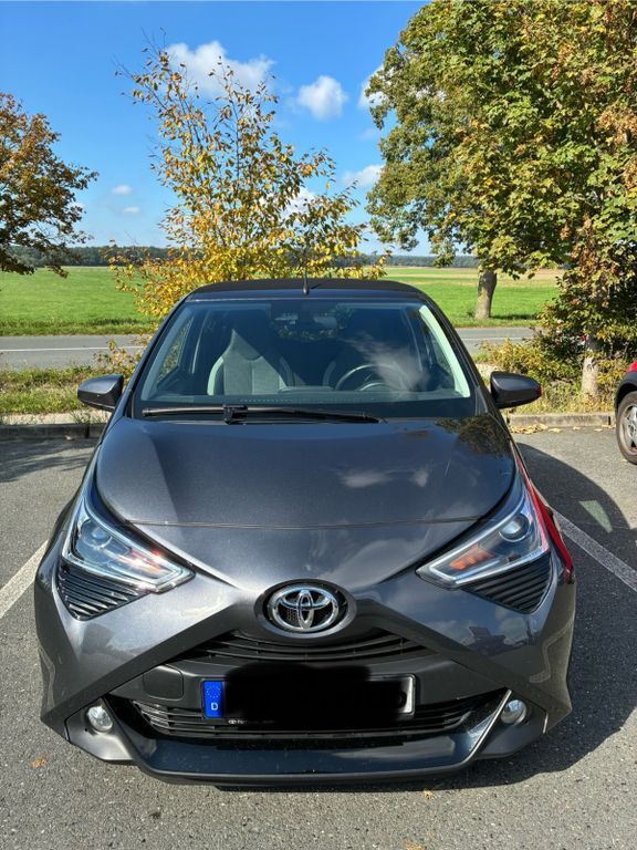 Toyota Aygo (X) 36.600 km 12.900 € Seukendorf 90556