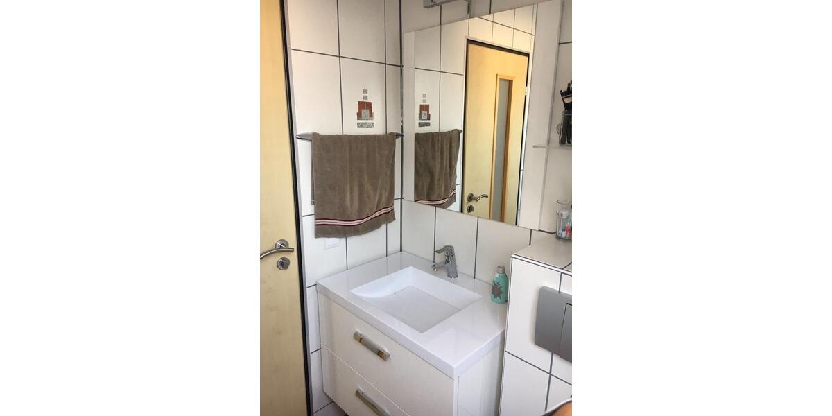 Dachgeschoßwohnung Oberasbach - 3 Zimmer, 60 m&sup2;, 224.900&euro; | Angebot:25404687