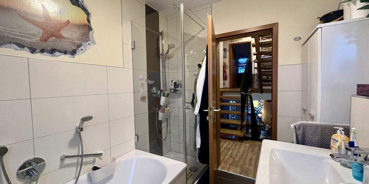 Doppelhaushälfte Erlangen Stadtrandsiedlung - 5 Zimmer, 140 m&sup2;, 699.000&euro; | Angebot:25671230