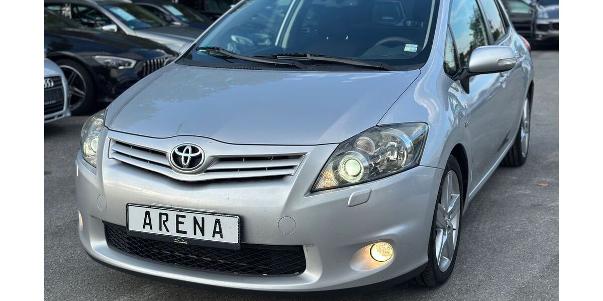 Toyota Auris 299.990 km 3.499 &euro; Nürnberg 90431