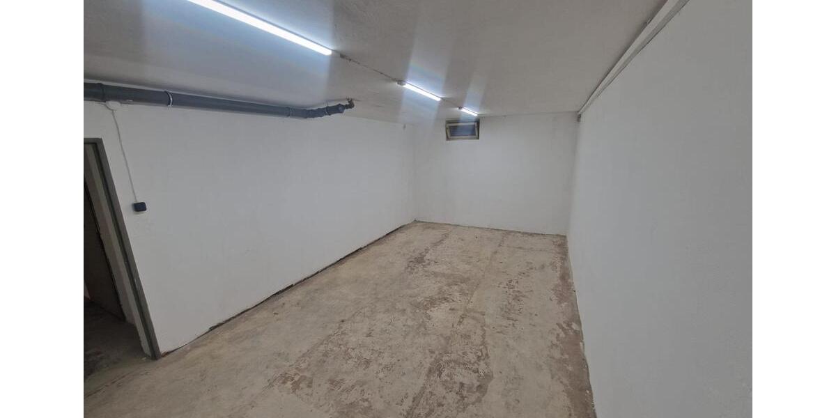 Gewerbeobjekt Schwaig Bei Nürnberg - 80&euro; | Angebot:25298427