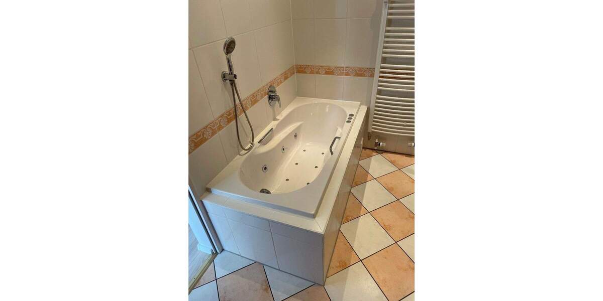 Etagenwohnung Nürnberg Altenfurt - 4 Zimmer, 100 m&sup2;, 1.100&euro; | Angebot:25704399