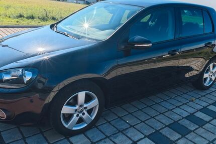 VW Golf 127.000 km 6.499 € Neunkirchen am Sand 91233