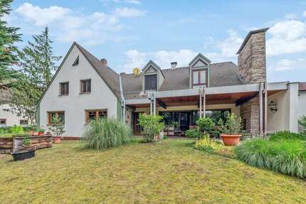 Haus Erlangen Bruck - 8 Zimmer, 201 m&sup2;, 828.000&euro; | Angebot:26503740