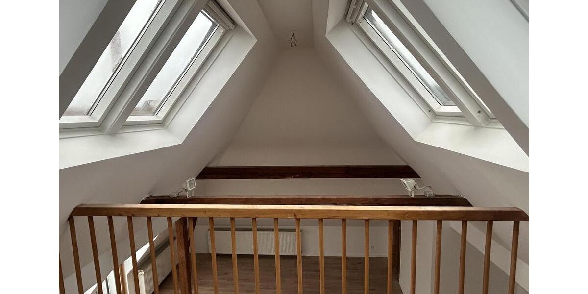 Besonderes Wohnensemble in Lauf: Großzügige DG-Wohnung und vier weitere moderne Wohneinheiten 6 zimmer