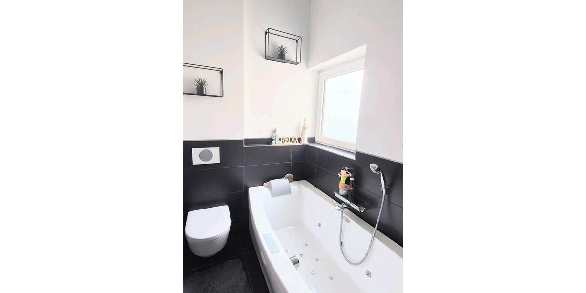 Reihenhaus Schwabach - 4 Zimmer, 113 m&sup2;, 450.000&euro; | Angebot:25370173