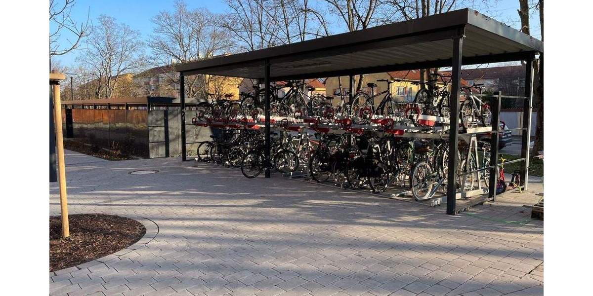 Jetzt oder nie: Neuwertige 3-Zimmer-Wohnung mit EBK und Stellplatzmöglichkeit! 3 zimmer