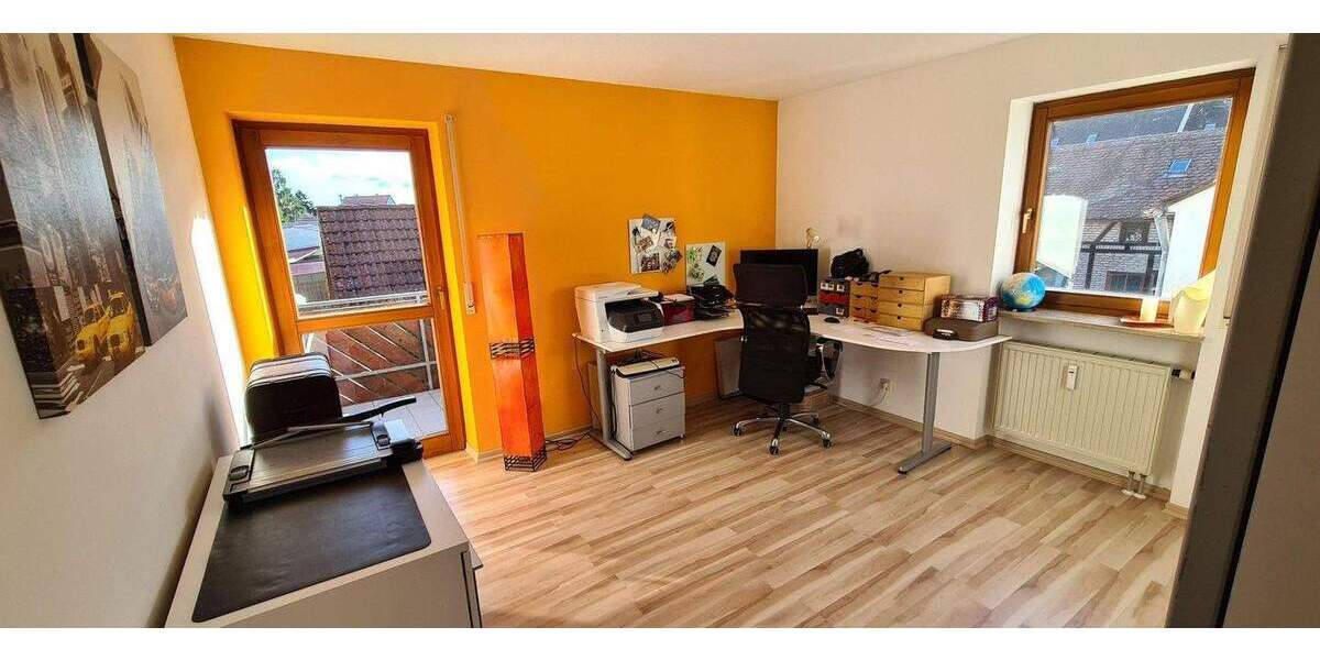 Etagenwohnung Heilsbronn - 3 Zimmer, 95 m&sup2;, 270.000&euro; | Angebot:25721098