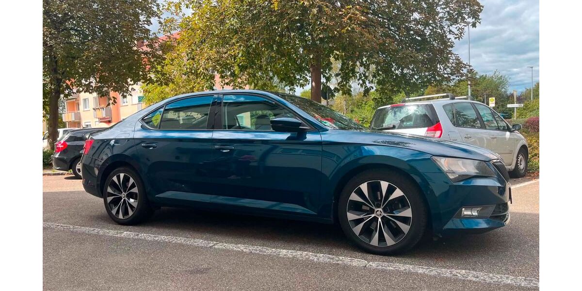Skoda Superb 195.500 km 13.900 &euro; Nürnberg 90478