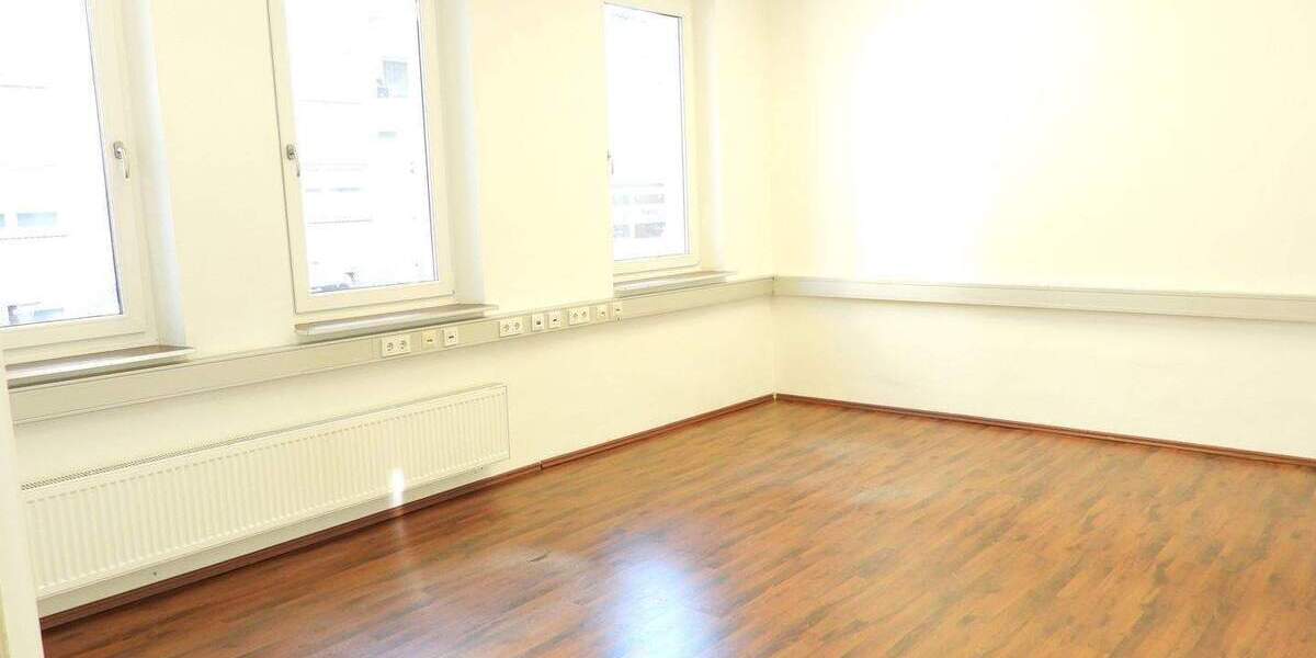 Gewerbeobjekt Nürnberg St Peter - 4 Zimmer, 100 m&sup2;, 1.200&euro; | Angebot:25566600