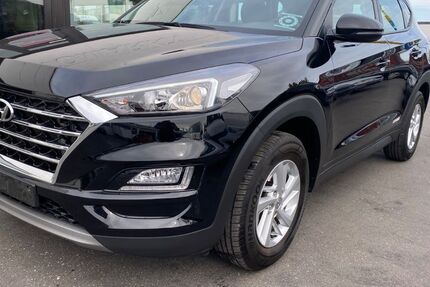 Hyundai TUCSON 70.000 km 14.880 &euro; Nürnberg 90431