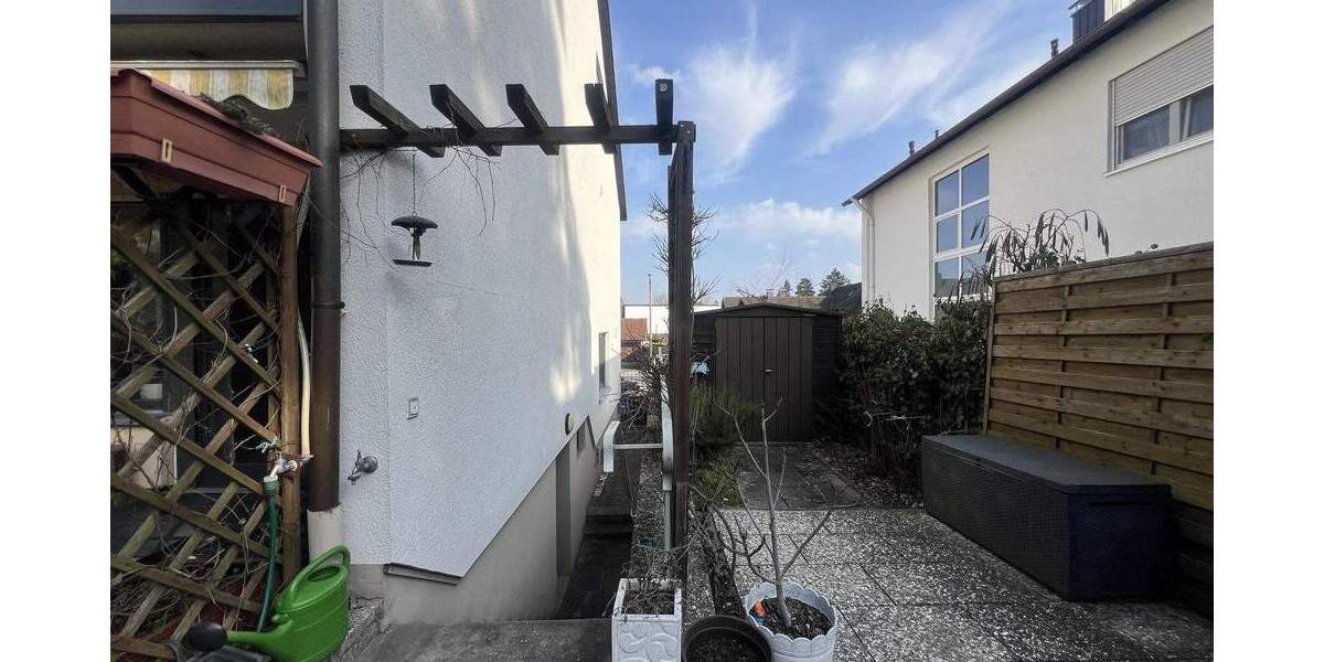 Doppelhaushälfte Erlangen Stadtrandsiedlung - 5 Zimmer, 140 m&sup2;, 699.000&euro; | Angebot:25671230