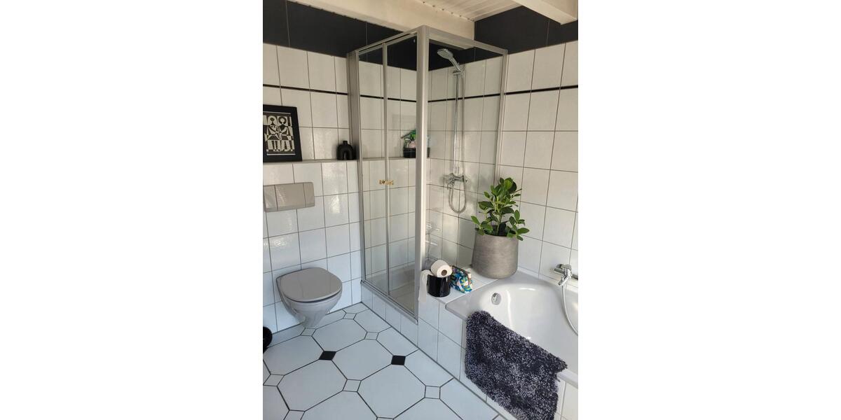 Etagenwohnung Forchheim - 2 Zimmer, 70 m&sup2;, 240.000&euro; | Angebot:27071196