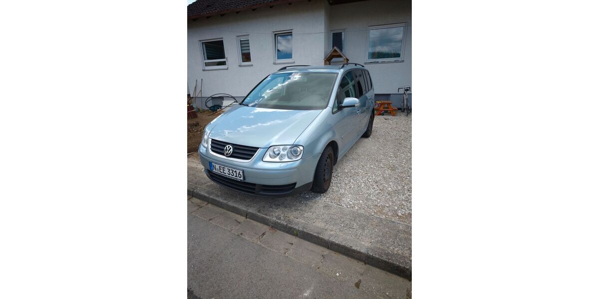 VW Touran 159.000 km 4.444 &euro; Postbauer-Heng 92353