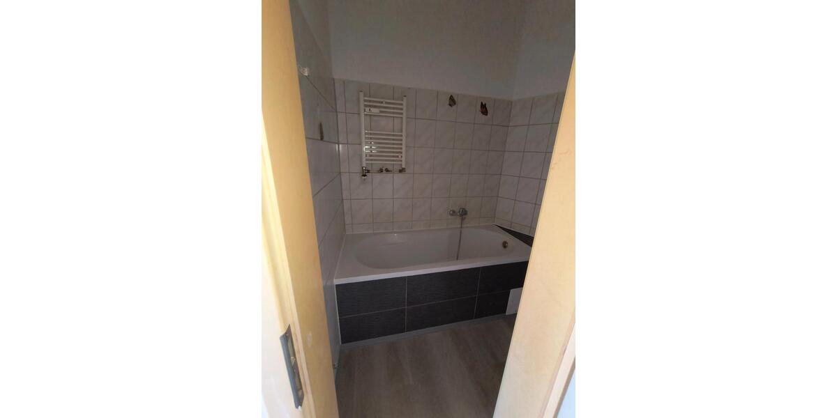 Dachgeschoßwohnung Nürnberg Gaismannshof - 3 Zimmer, 82 m&sup2;, 840&euro; | Angebot:27567210