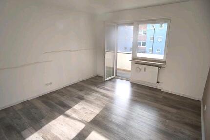 3,5 Zi 89m² in 90425 NBG Balkon EBK Wama Klima -Frisch renoviert- 3.5 zimmer