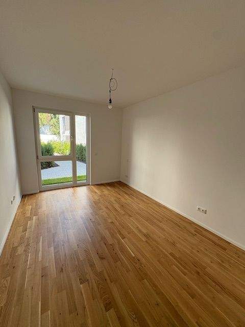 LAUFAMHOLZ: BEZUGSFERTIGE 3-ZI-GARTENWOHNUNG MIT EINBAUKÜCHE! Sie erhalten sogar den KfW-Zuschuss in Höhe von 26.250€! 3 zimmer