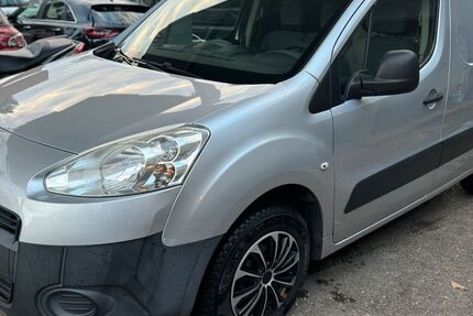 Peugeot Partner 207.000 km 3.650 &euro; Nürnberg 90453