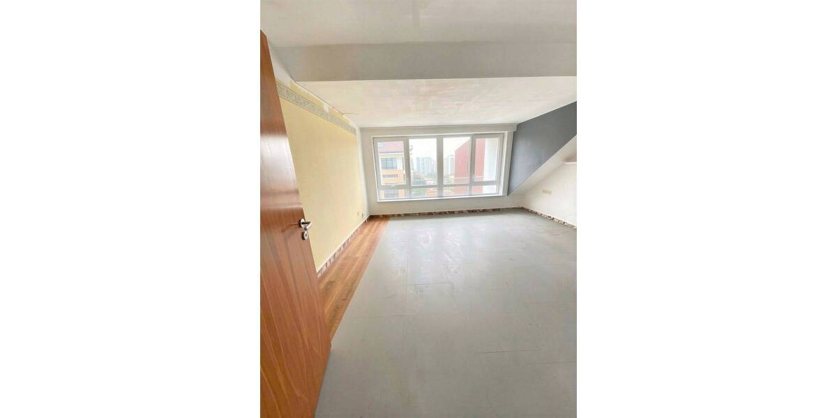 Etagenwohnung Erlangen Frauenaurach - 2 Zimmer, 117 m&sup2;, 1.400&euro; | Angebot:26092188