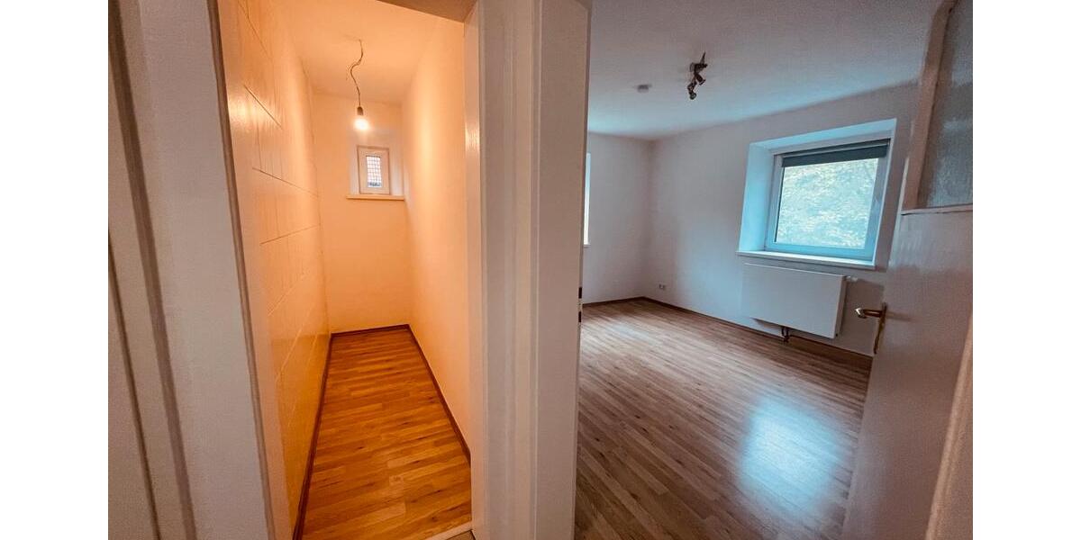Etagenwohnung Nürnberg Schnepfenreuth - 3 Zimmer, 75 m&sup2;, 1.450&euro; | Angebot:26368921