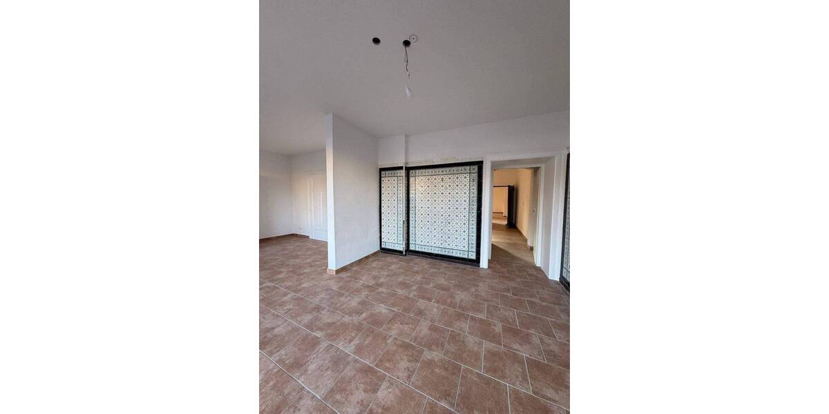 Terrassenwohnung Fürth Nordstadt - 5 Zimmer, 120 m&sup2;, 1.080&euro; | Angebot:26891611