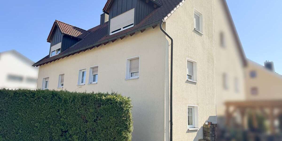 Haus zum Kaufen in Bubenreuth 499.000 € 150 m² 6 zimmer