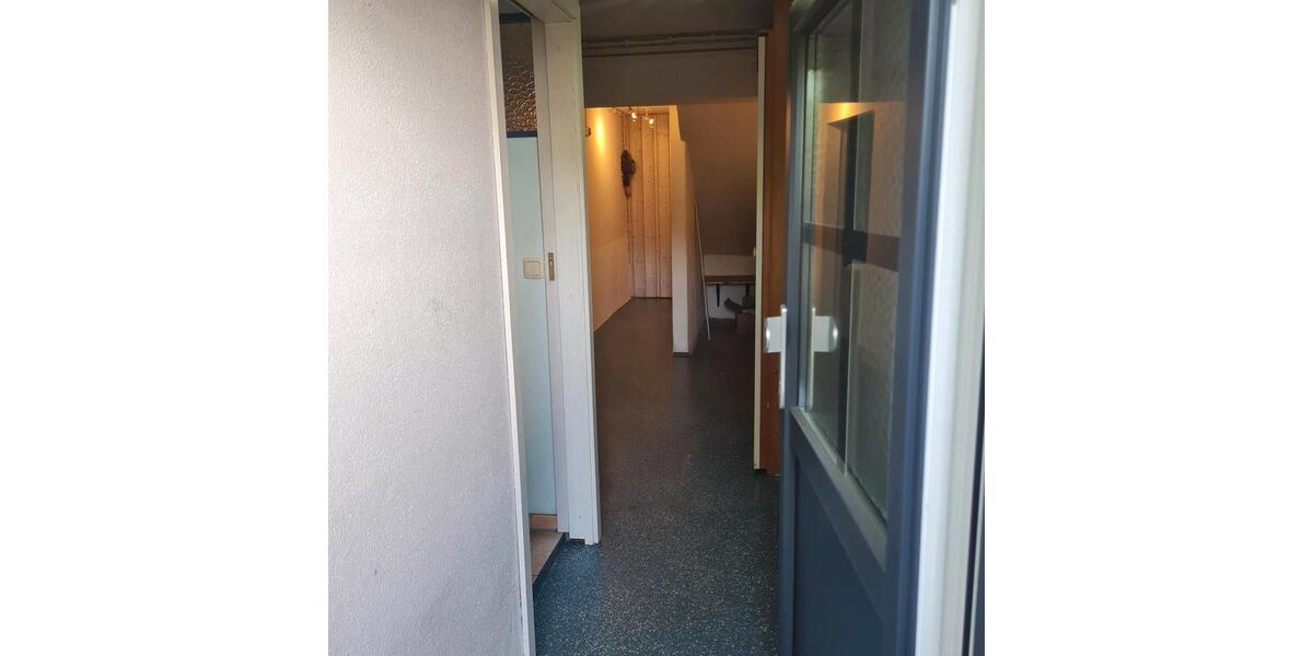Doppelhaushälfte Eckental - 5 Zimmer, 84 m&sup2;, 200.000&euro; | Angebot:26890214