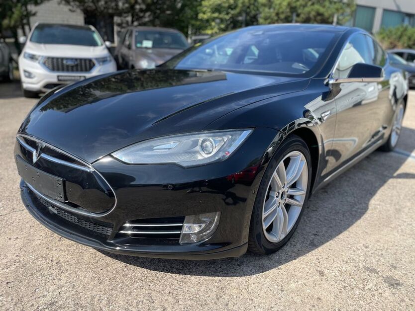 Tesla Model S 185.100 km 17.990 € Erlangen 91056