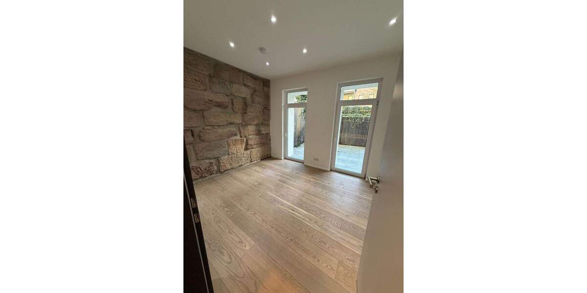 Terrassenwohnung Fürth Innenstadt - 2 Zimmer, 42 m&sup2;, 665&euro; | Angebot:25702332