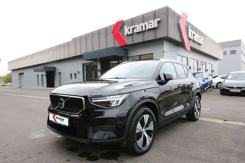 Volvo XC40 13.861 km 31.990 € Nürnberg 90475
