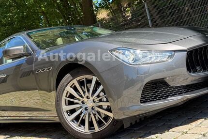 Maserati Ghibli 140.000 km 22.990 &euro; Nürnberg 90431