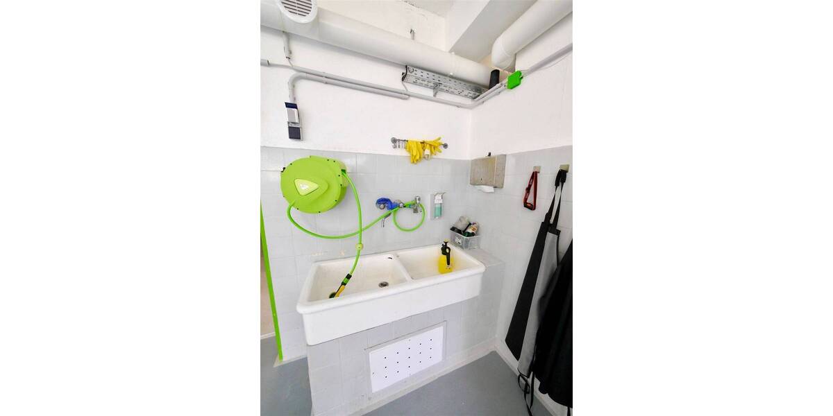 Gewerbeobjekt Cadolzburg - 3 Zimmer, 119 m&sup2;, 833&euro; | Angebot:24027406