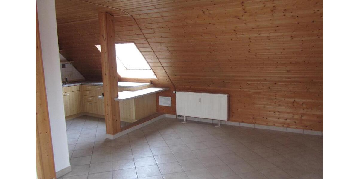 Dachgeschoßwohnung Hausen - 2 Zimmer, 55 m&sup2;, 710&euro; | Angebot:27552591