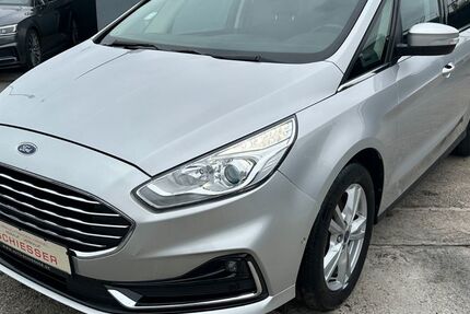 Ford Galaxy 213.900 km 16.900 € Nürnberg 90408