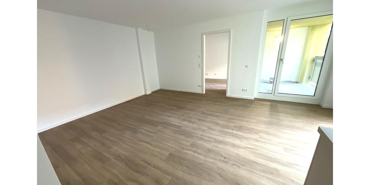 Attraktive 3-Zimmer-Wohnung mit Loggia und Einbauküche 3 zimmer