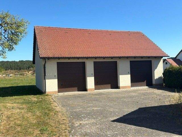 Mehrfamilienhaus, Wohnhaus Heroldsbach Poppendorf - 8 Zimmer, 208 m&sup2;, 2.300&euro; | Angebot:25339642