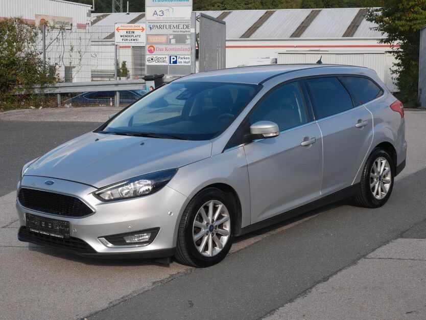 Ford Focus 136.700 km 7.490 € Postbauer-Heng 92353