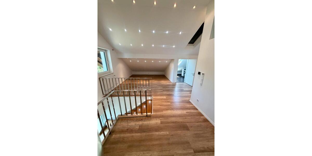 Einfamilienhaus Rückersdorf - 9 Zimmer, 332 m&sup2;, 1.350.000&euro; | Angebot:27195578