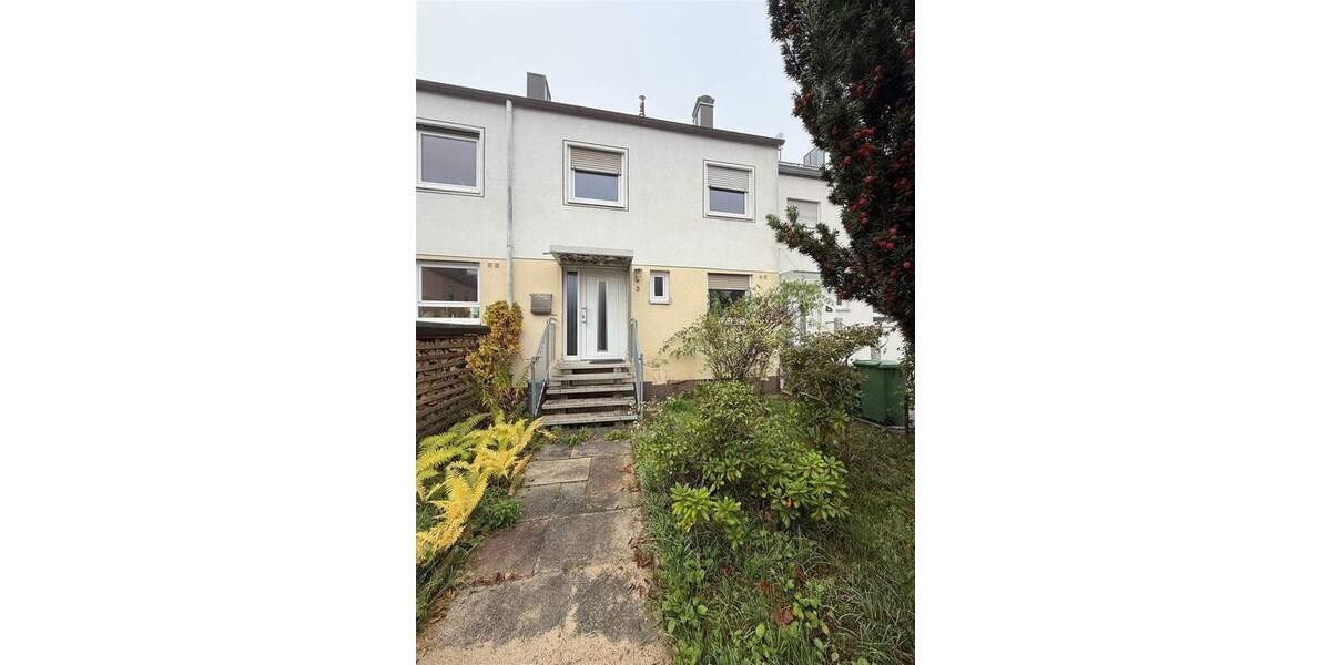 Reihenhaus in beliebter Lage, direkt in Wendelstein 5 zimmer