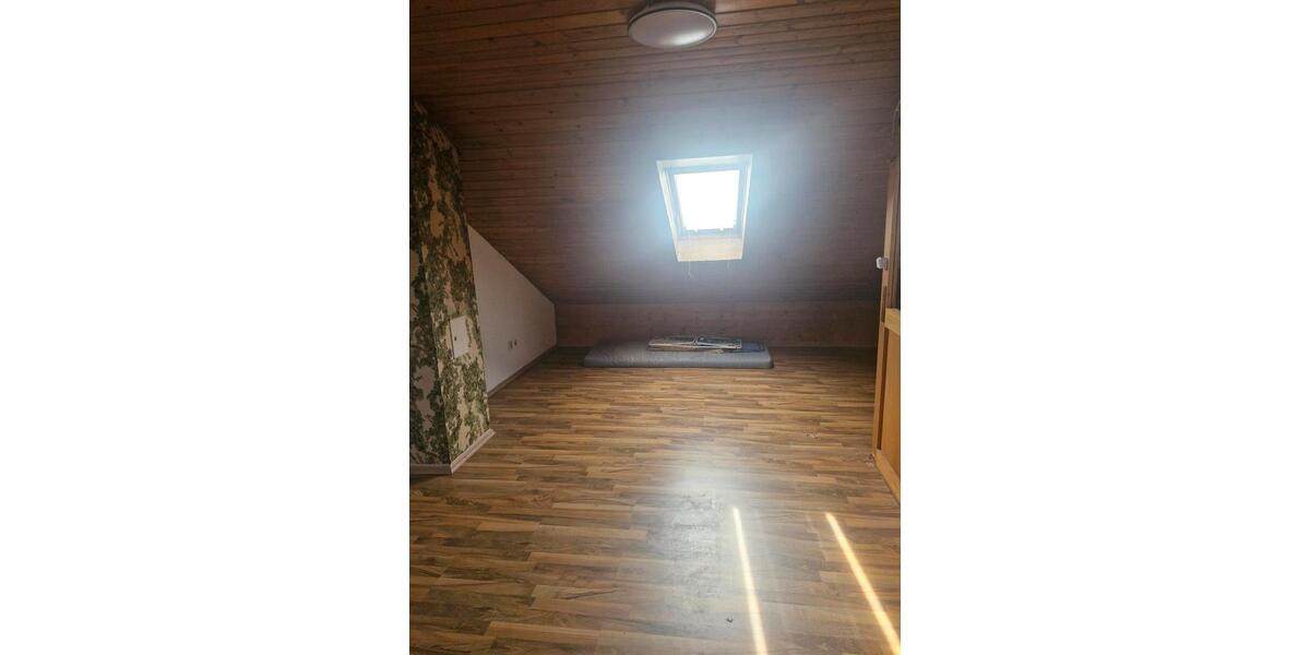 Einfamilienhaus Röthenbach an der Pegnitz - 2 Zimmer, 60 m&sup2;, 900&euro; | Angebot:25523072