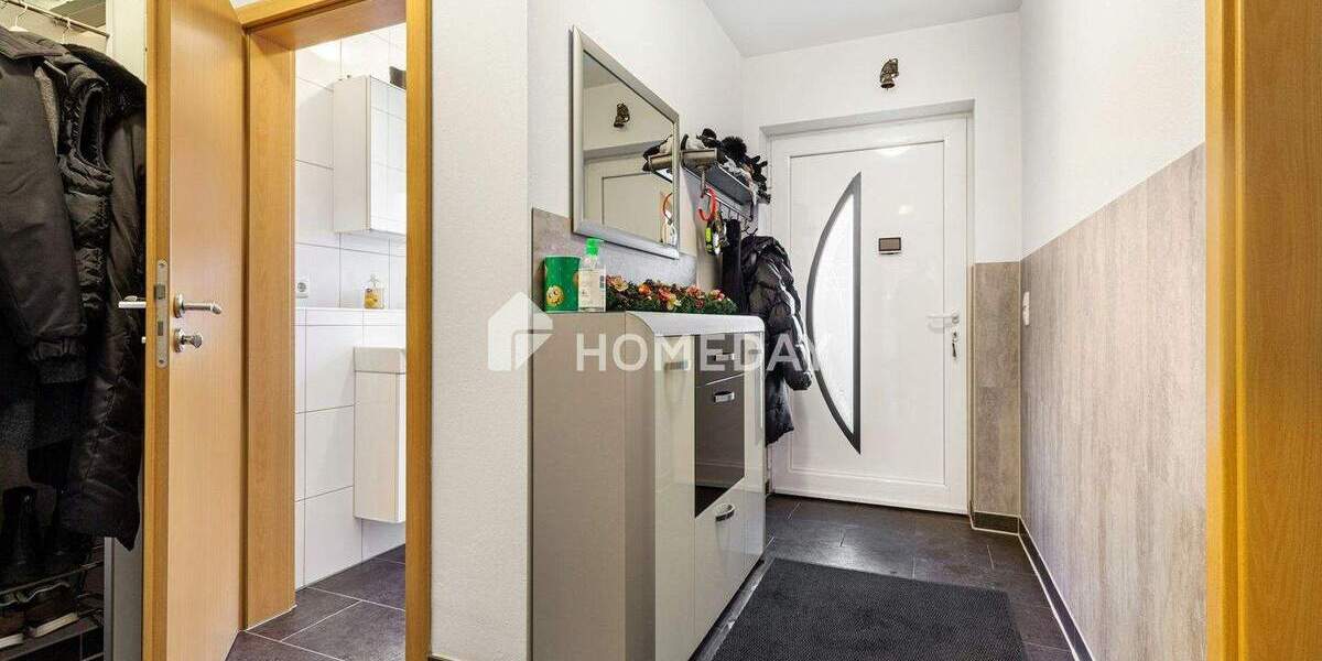 Doppelhaushälfte Erlangen Büchenbach - 8 Zimmer, 111 m&sup2;, 700.000&euro; | Angebot:25737636