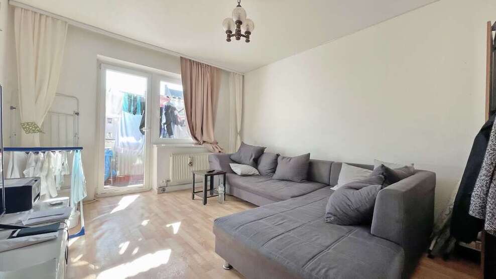 Wohnung zum Kaufen in Nürnberg 240.000 € 66 m²