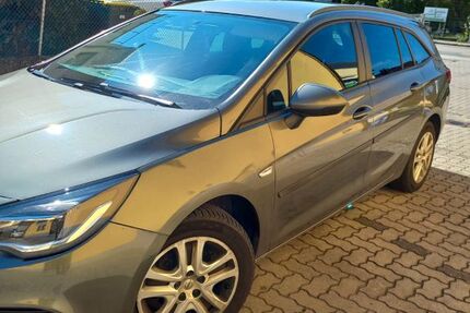 Opel Astra 146.000 km 7.599 € Nürnberg 90475