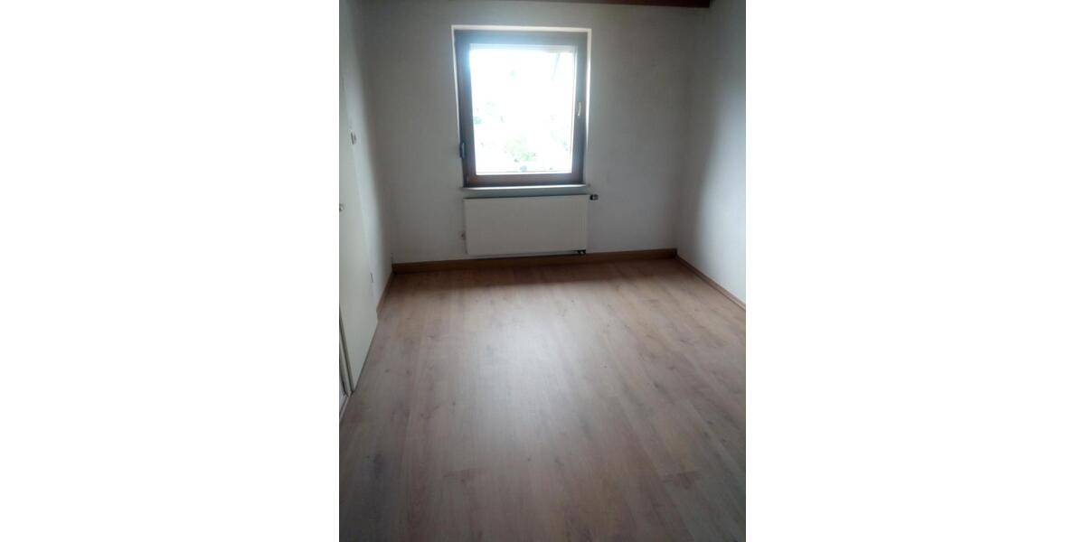 Etagenwohnung Forchheim - 3 Zimmer, 84 m&sup2;, 880&euro; | Angebot:27606219