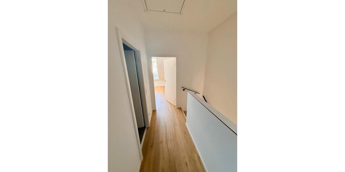 Reihenhaus Stein - 5 Zimmer, 145 m&sup2;, 2.300&euro; | Angebot:27614454