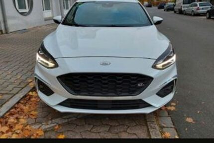 Ford Focus 69.000 km 11.999 € Nürnberg 90425