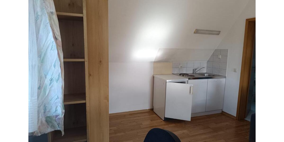 Dachgeschoßwohnung Erlangen Alterlangen - 1 Zimmer, 22 m&sup2;, 450&euro; | Angebot:26422262