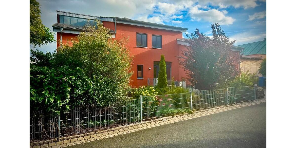 Einfamilienhaus Berg bei Neumarkt in der Oberpfalz - 7 Zimmer, 199 m&sup2;, 2.500&euro; | Angebot:27614304